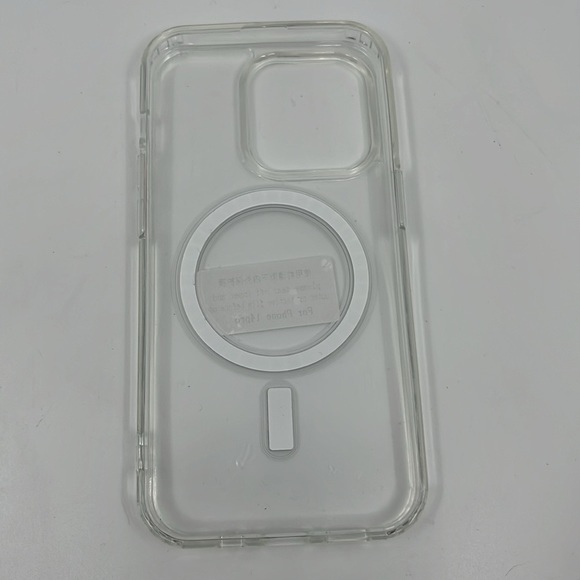 Clear‎ Magnetic iPhone 14 Pro Case: Ultimate Protection for iPhone - Picture 4 of 4